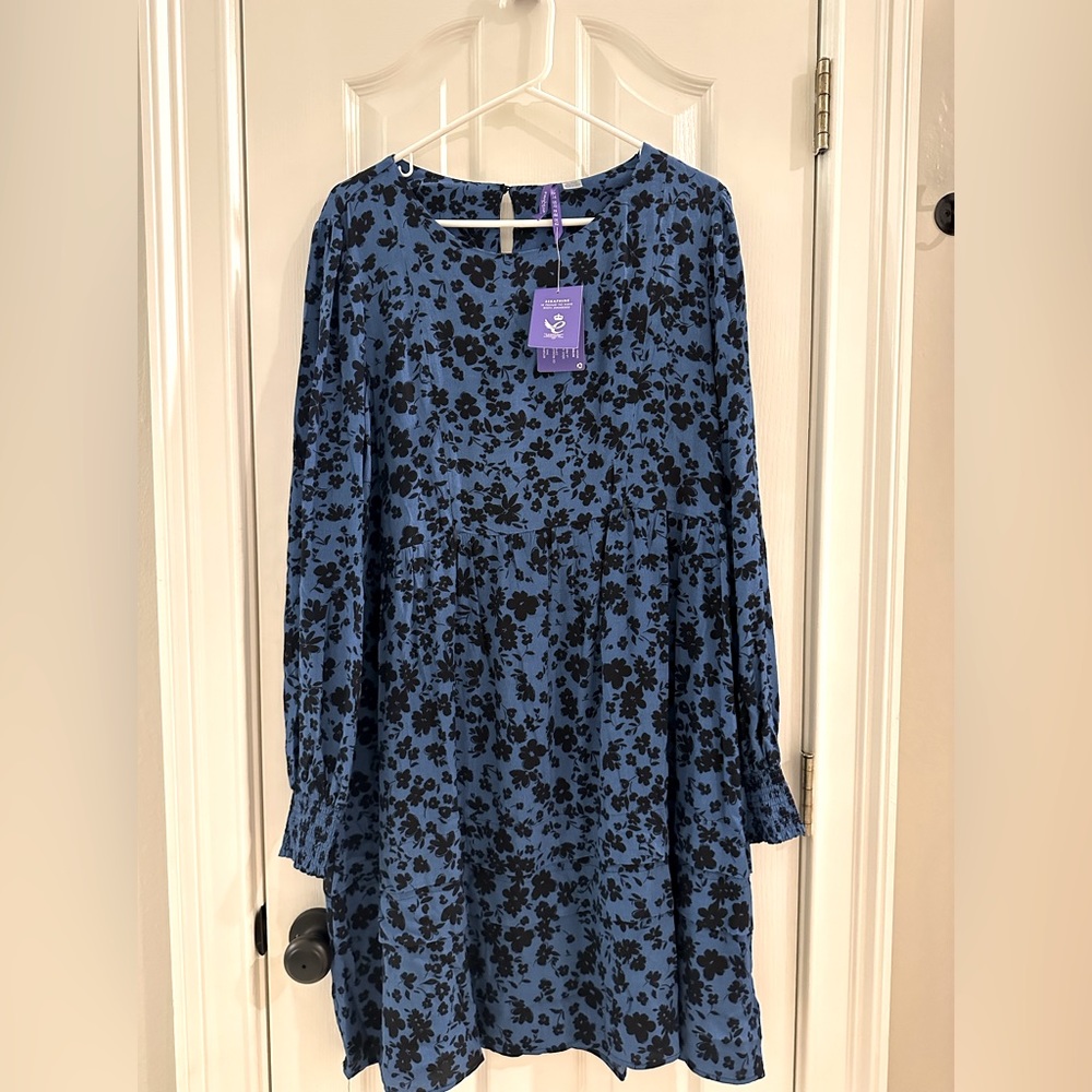 Maternity dress. Never worn.